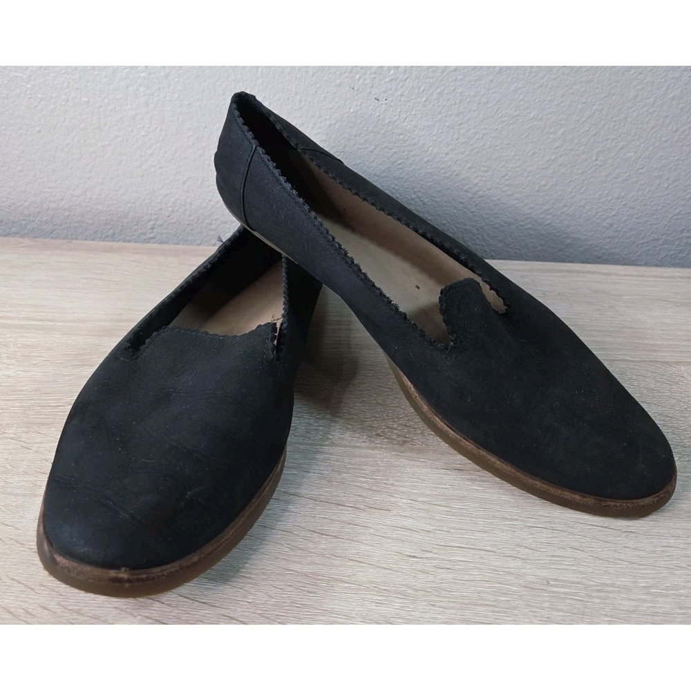 UGG Leather‎ Slip On Flats Black Scalloped Edge Loafers Size 9